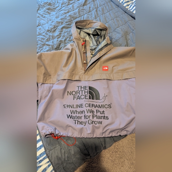 The North Face x Online Ceramics anorak rain jacket - Picture 2 of 5
